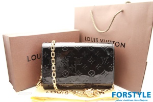 Louis Vuitton-ის ტყავის კლატჩი 6106